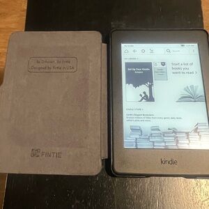 *New* KINDLE PAPERWHITE w/ Dark Blue FINTIE Case